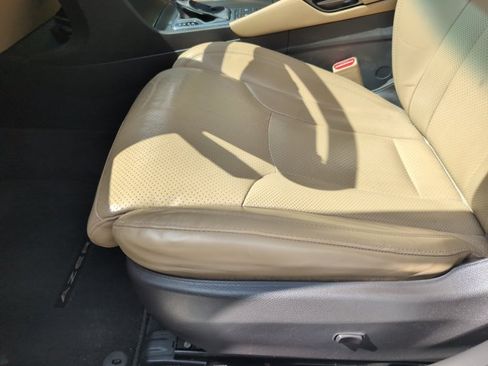 Used 2015 Hyundai Azera Limited FWD image 11