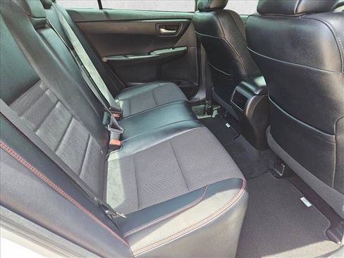 Used 2017 Toyota Camry SE FWD image 18