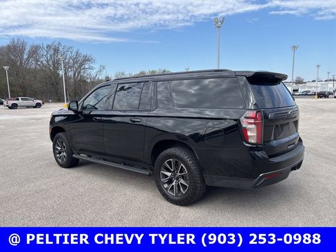 Used 2021 Chevrolet Suburban Z71 w/ Z71 Signature Package image 5