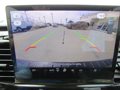 Used 2024 Ford Transit 350 XLT RWD image 18