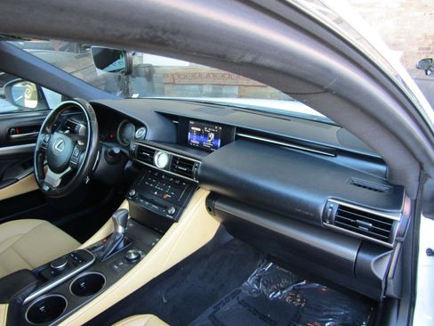 Used 2016 Lexus RC 200t RWD image 11