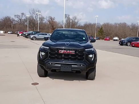 Used 2024 GMC Canyon Elevation w/ Convenience Package image 3