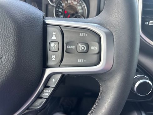 Used 2025 RAM 1500 Big Horn AWD/4WD image 17