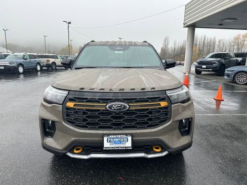 New 2026 Ford Explorer Tremor w/ Tremor Convenience Package image 7