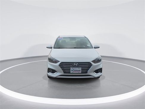 Used 2021 Hyundai Accent SEL image 3