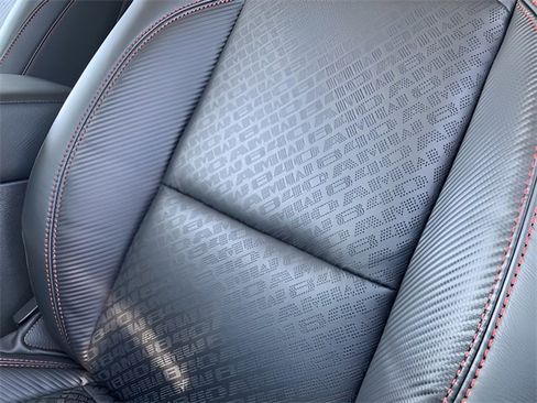 New 2024 Jeep Gladiator Rubicon w/ Technology Group image 26