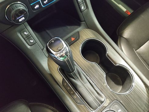 Used 2019 GMC Acadia SLT w/ LPO, Floor Liner Package image 26