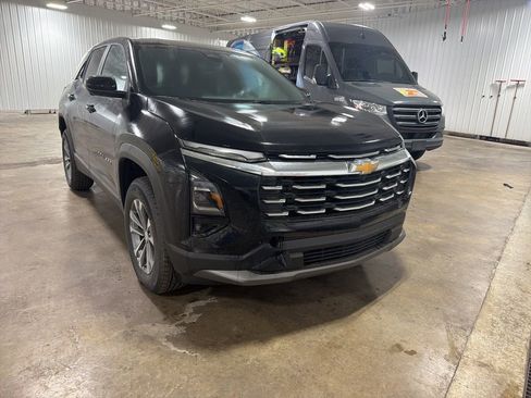 New 2026 Chevrolet Equinox LT w/ Safety and Technology Package AWD/4WD image 2