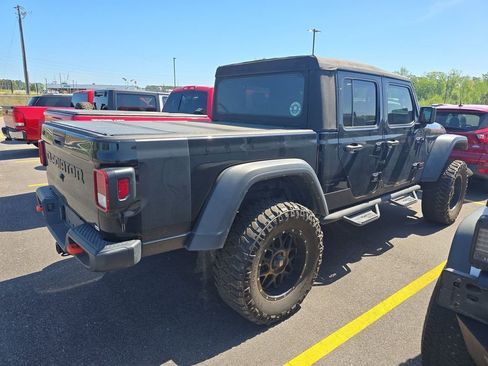 Used 2021 Jeep Gladiator Mojave w/ Trailer Tow Package AWD/4WD image 2