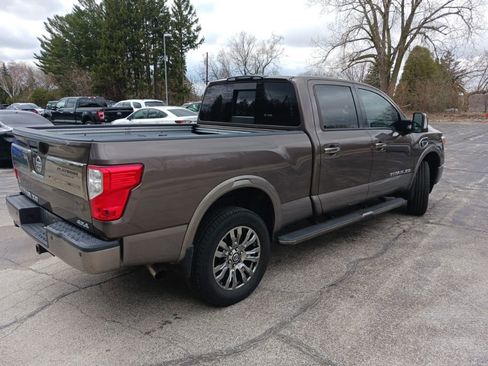 Used 2017 Nissan Titan Platinum Reserve image 5