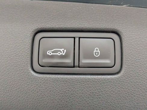 Used 2024 Genesis GV70 2.5T AWD/4WD image 29