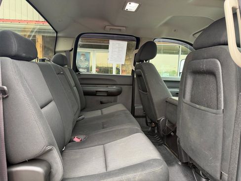 Used 2013 Chevrolet Silverado 2500 LT w/ Interior Plus Package image 19