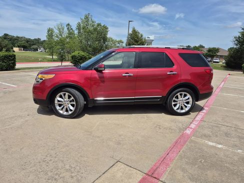 Used 2012 Ford Explorer Limited FWD image 2