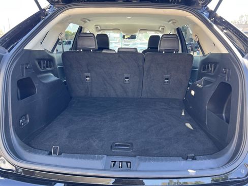Used 2024 Ford Edge SEL image 36