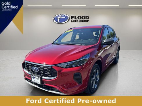 Certified 2024 Ford Escape ST-Line w/ Tech Pack #1 AWD/4WD image 3