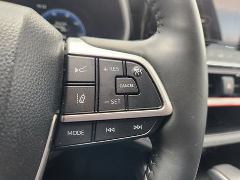 Certified 2026 Toyota Highlander Limited AWD/4WD image 29