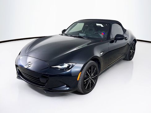 Used 2024 MAZDA MX-5 Miata Grand Touring image 4