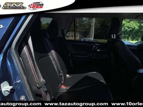 Used 2018 Toyota 4Runner TRD Off-Road Premium AWD/4WD image 14