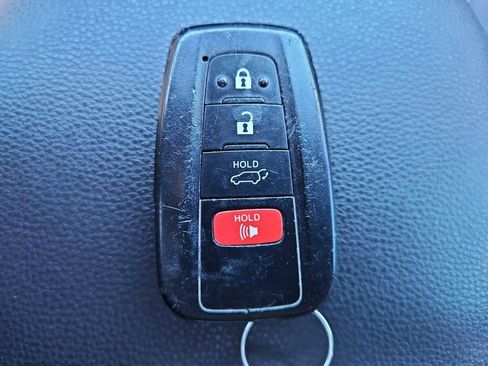 Used 2019 Toyota RAV4 XLE image 36