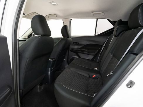 Used 2021 Nissan Kicks S image 21