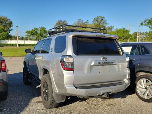 Used 2021 Toyota 4Runner SR5 image 20