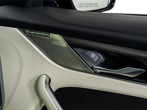 Used 2022 Jaguar F-PACE SVR image 58