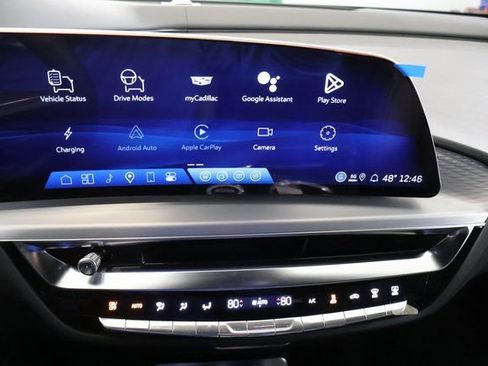 New 2026 Cadillac Lyriq Signature Luxury image 18