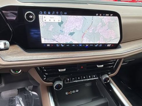 Certified 2025 Chevrolet Tahoe High Country image 26