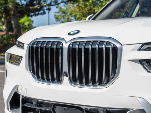 Used 2024 BMW X7 xDrive40i image 51