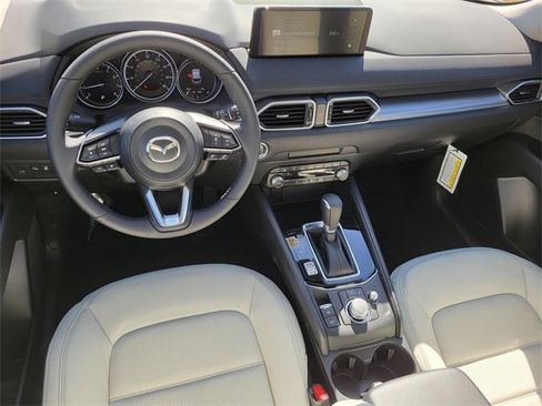New 2025 MAZDA CX-5 AWD 2.5 S w/ Preferred Package image 13
