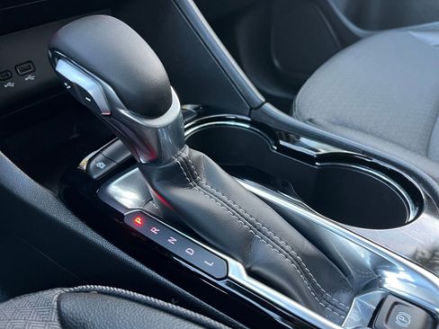 Used 2025 Buick Encore GX Preferred image 41