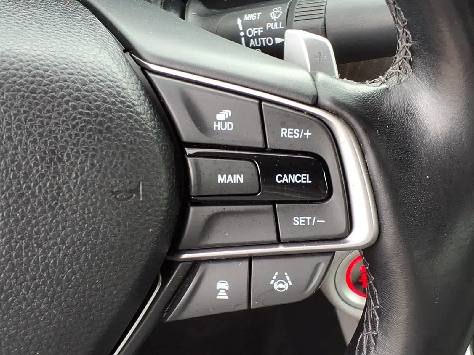 Used 2018 Honda Accord Touring image 19