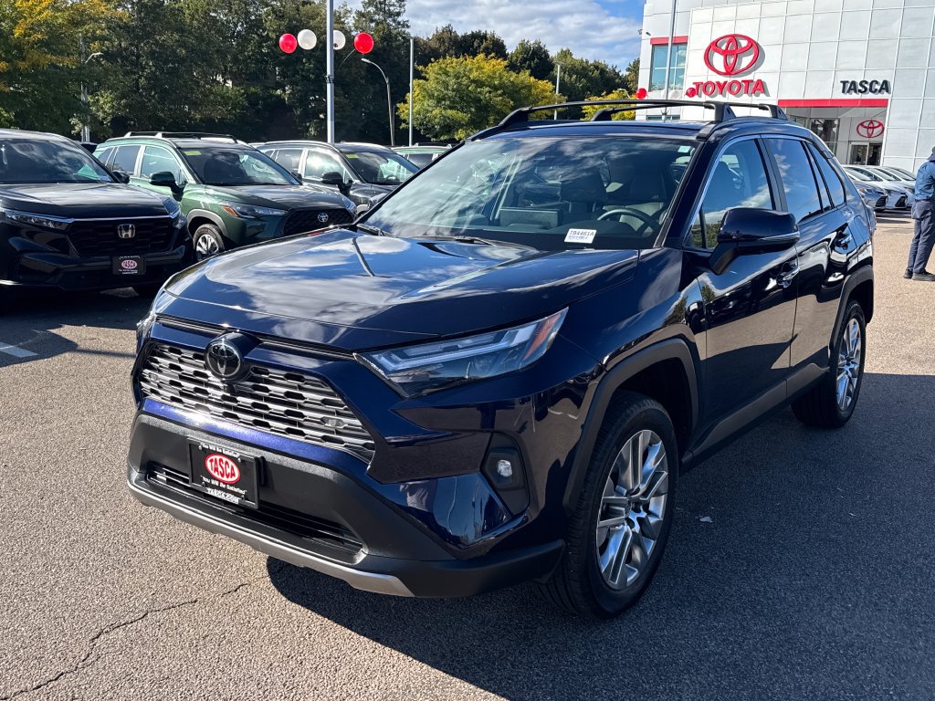 Used 2024 Toyota RAV4 Limited w/ Advanced Technology Package AWD/4WD image 3