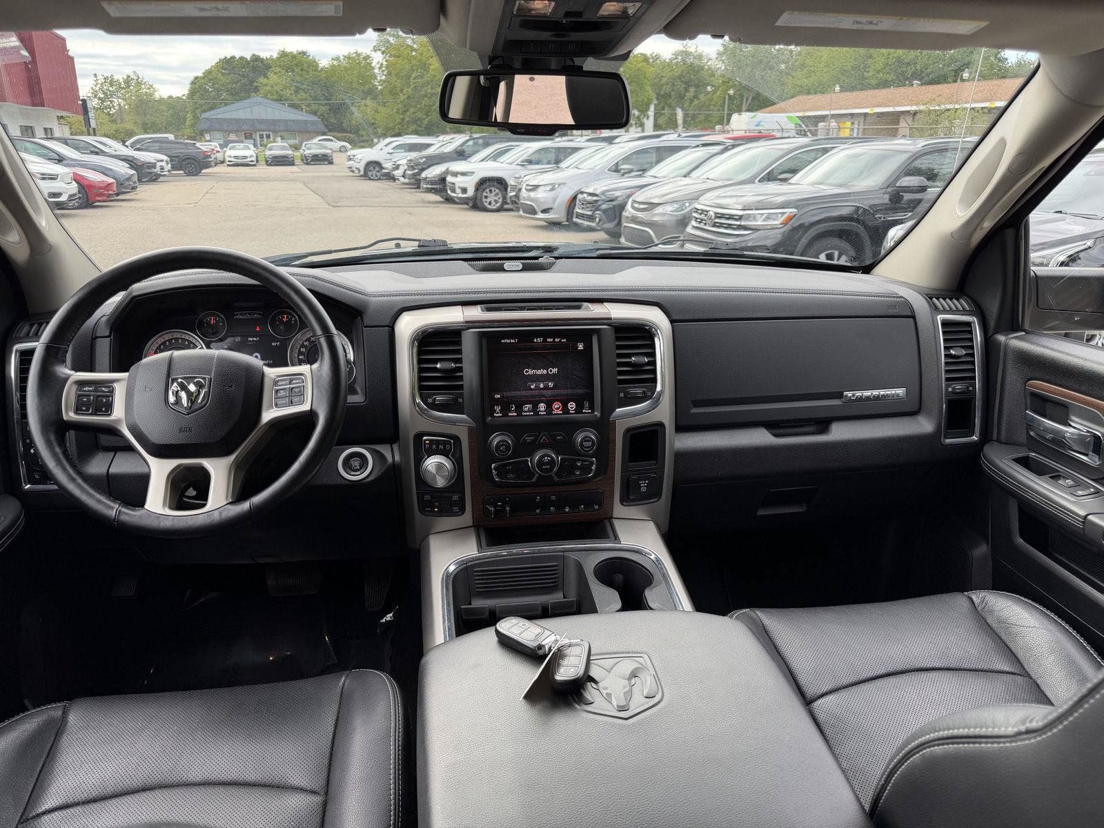 Used 2015 RAM 1500 Laramie w/ Convenience Group AWD/4WD image 25