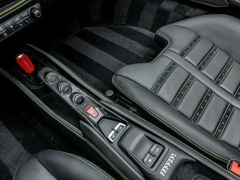 Certified 2022 Ferrari F8 Tributo image 13