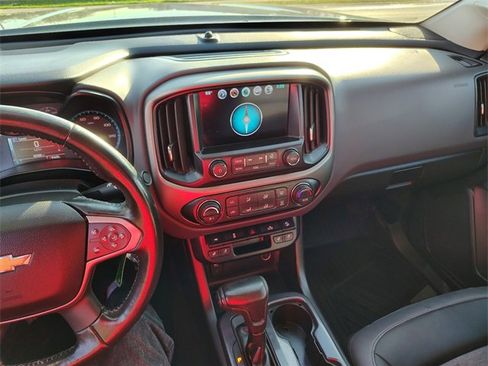 Used 2018 Chevrolet Colorado Z71 image 22