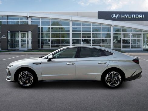 New 2026 Hyundai Sonata SEL image 3