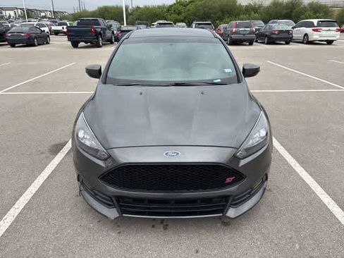 Used 2017 Ford Focus ST image 8