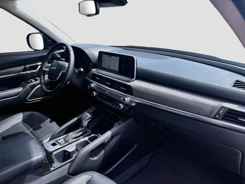 Used 2022 Kia Telluride EX w/ EX Premium Package FWD image 32