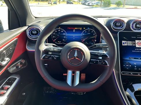 New 2025 Mercedes-Benz GLC 300 4MATIC image 8