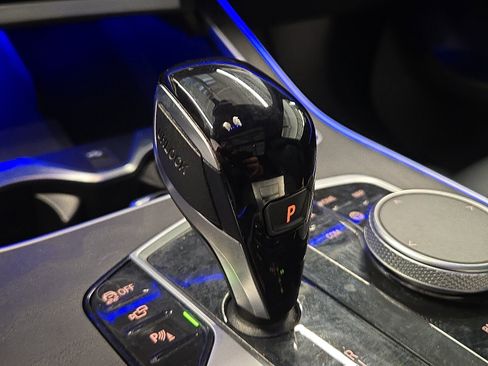 Certified 2022 BMW X7 xDrive40i w/ Premium Package image 16