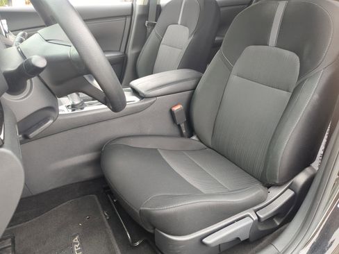 Used 2025 Nissan Sentra SV image 20