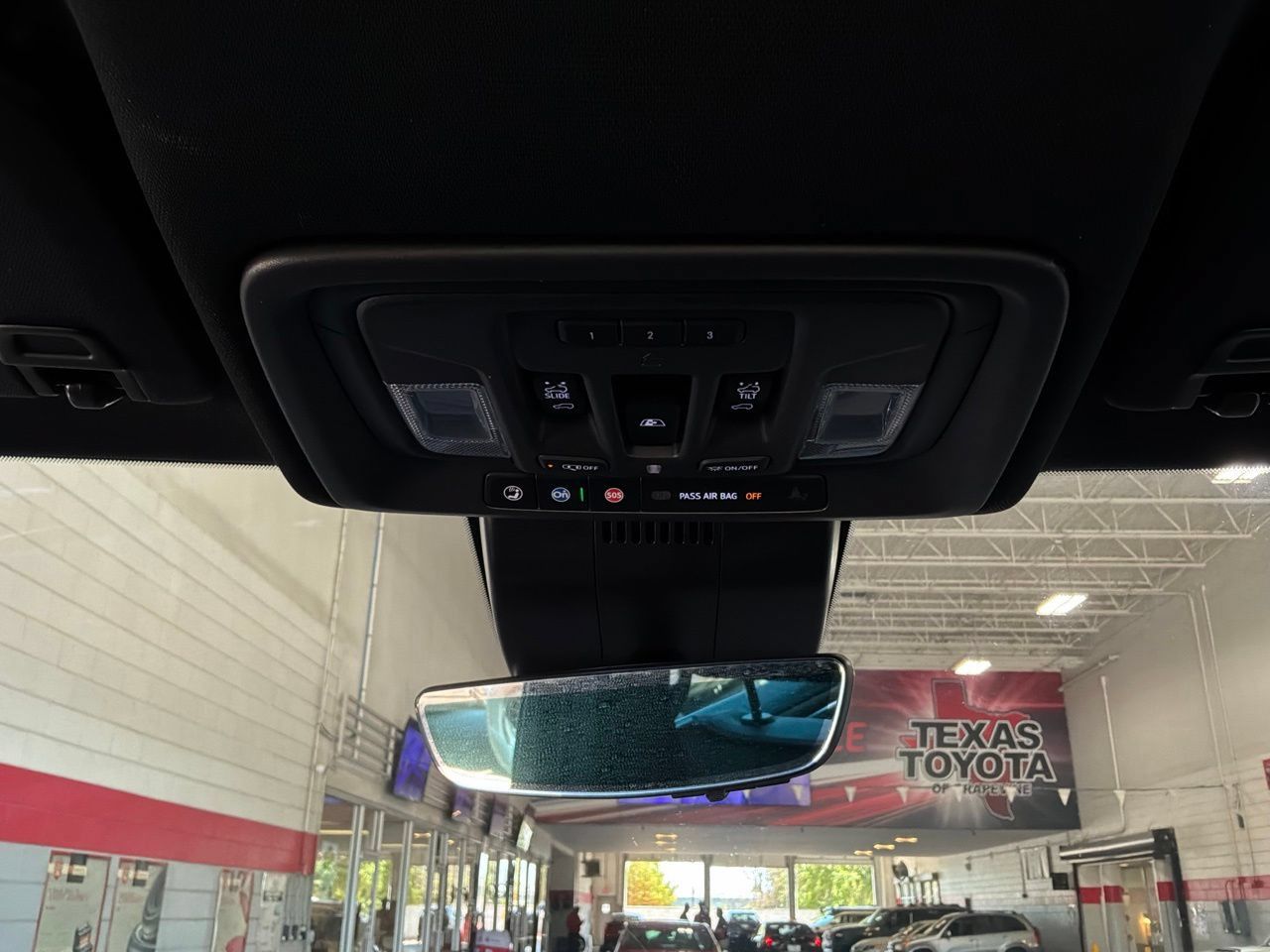 Used 2023 Chevrolet Silverado 1500 High Country AWD/4WD image 23