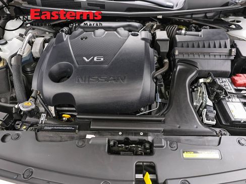 Used 2019 Nissan Maxima 3.5 SL w/ Floor Mat Group FWD image 7