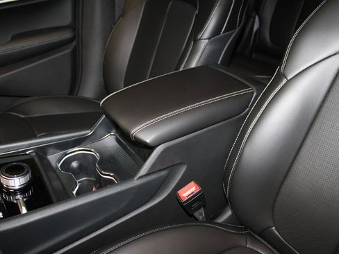 New 2025 Jeep Grand Cherokee Limited w/ Luxury Tech Group II image 24