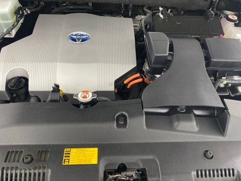 Used 2019 Toyota Highlander XLE AWD/4WD image 37