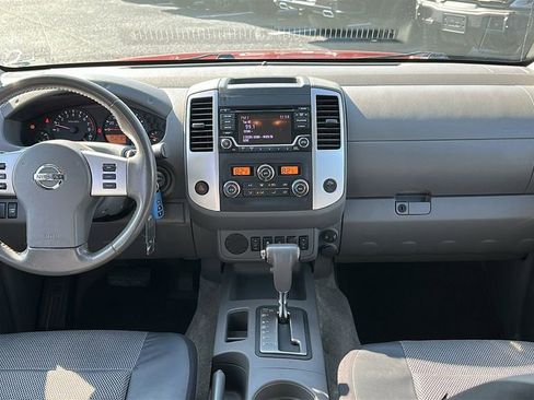 Used 2017 Nissan Frontier SV w/ SV Value Truck Package image 10