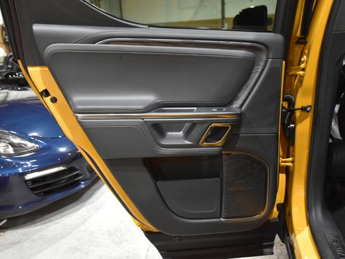 Used 2022 Rivian R1T Adventure image 49