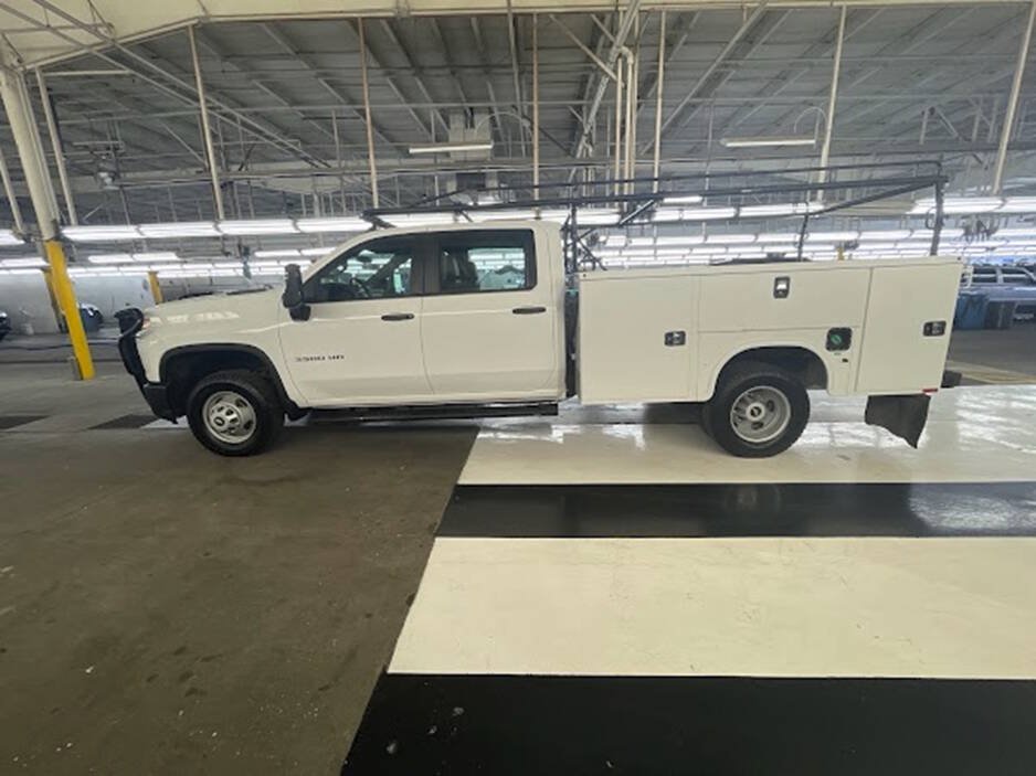 Used 2022 Chevrolet Silverado 3500 W/T w/ WT Fleet Convenience Package AWD/4WD image 5