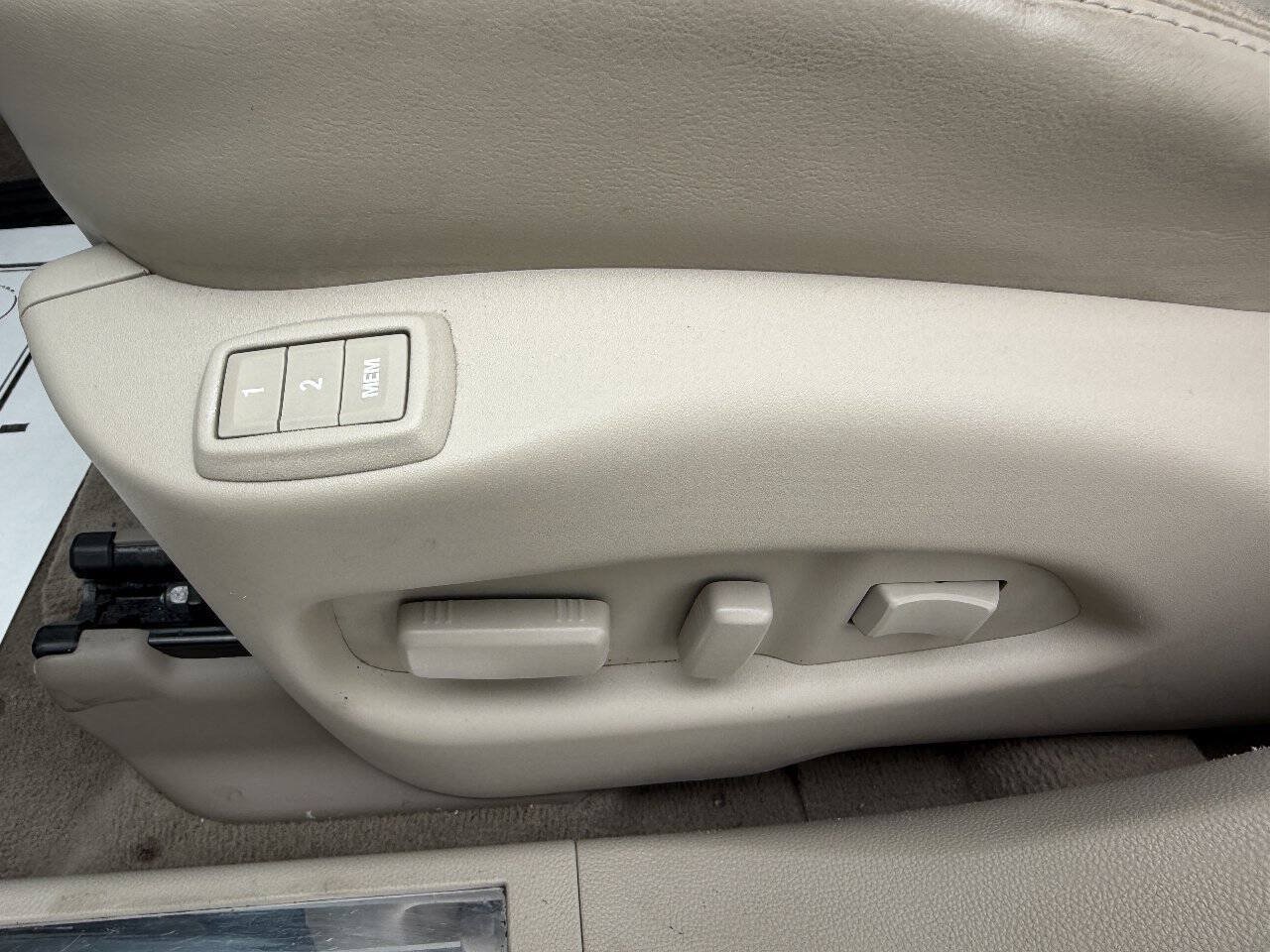 Used 2013 Cadillac SRX Performance w/ Driver Awareness Package FWD image 14
